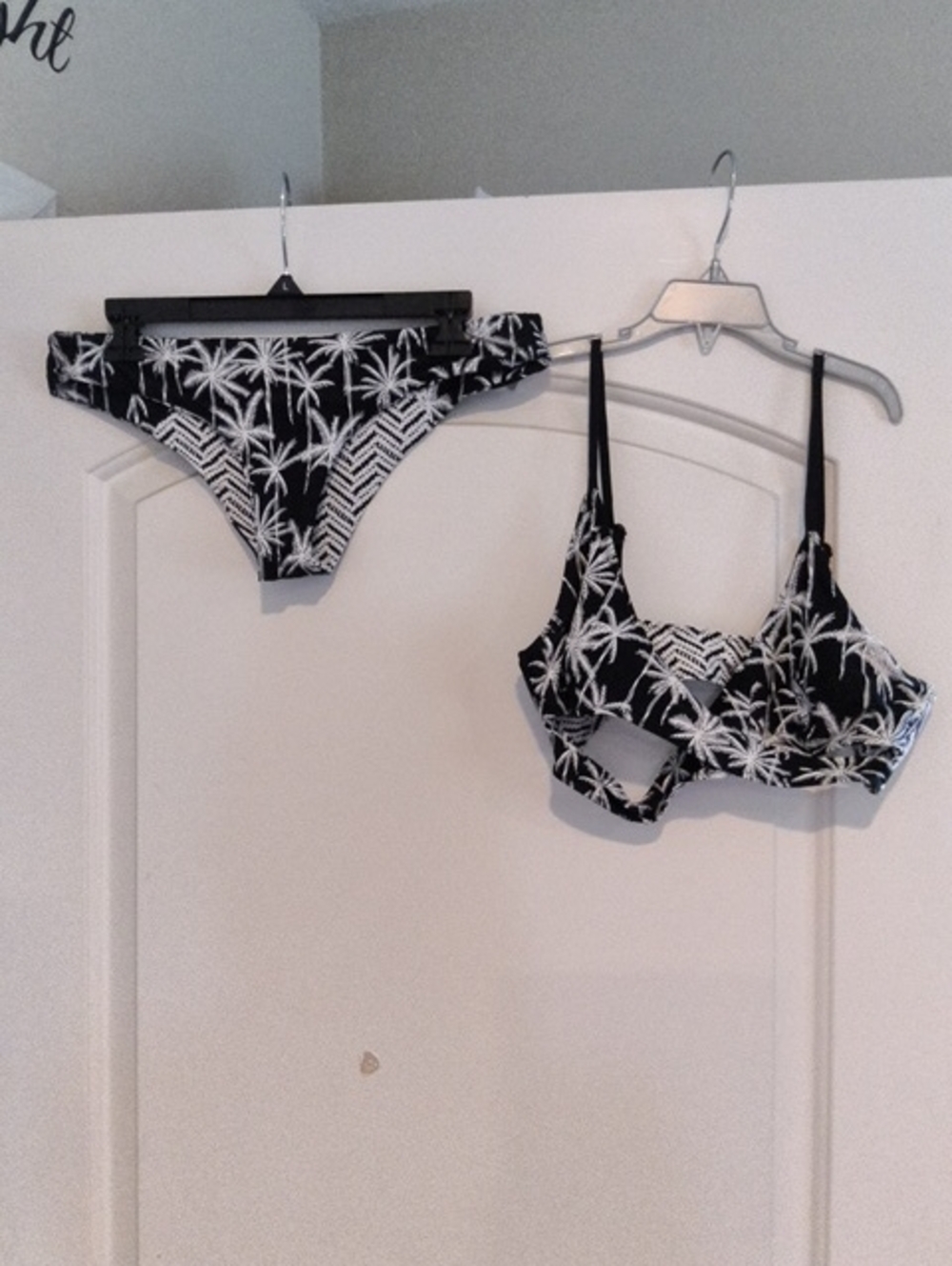 Ripcurl REVERSIBALE Black & White Palm Print Bikini Set